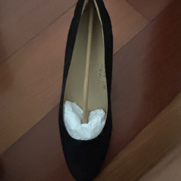 Abeo Black Suede wedge shoes (New in Box) - Picture 2 of 5